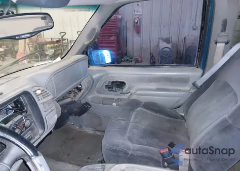 1998 Chevrolet K1500 Fleetside z USA, uszkodzony, nr VIN 2GCEK19R4W1230208